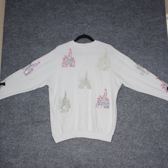 Disney White Sweatshirt Castles Graphic Crewneck Pullover Long Sleeve Womens M - Picture 6 of 7